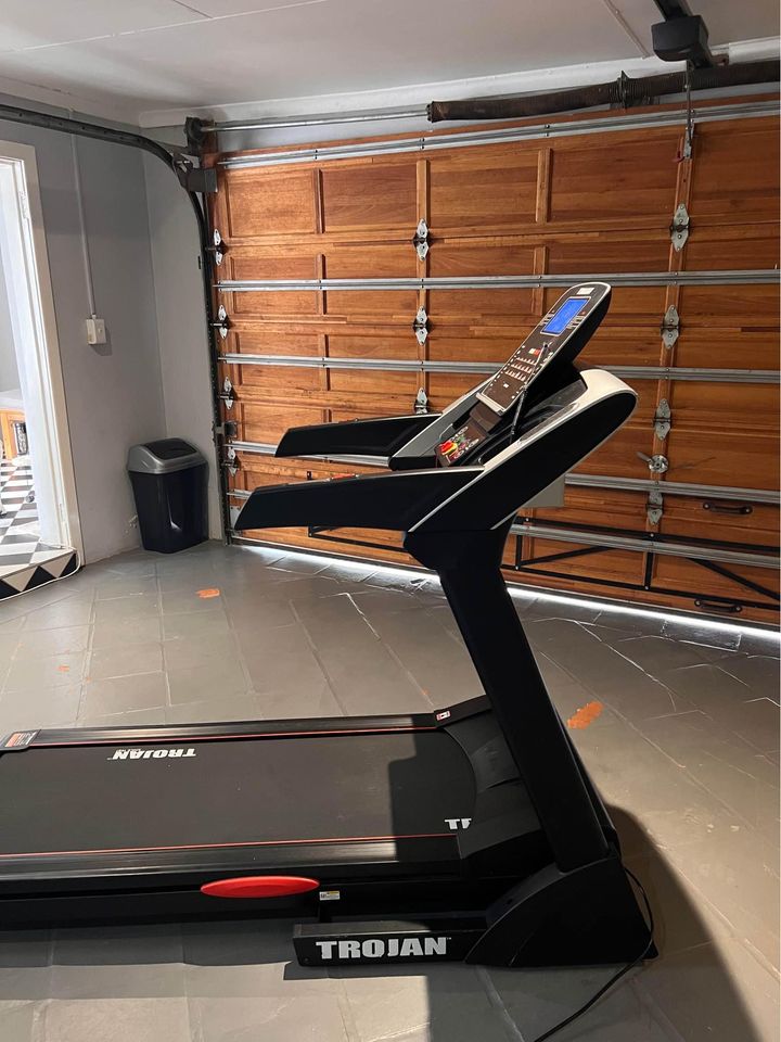 Trojan TR1500 Treadmill